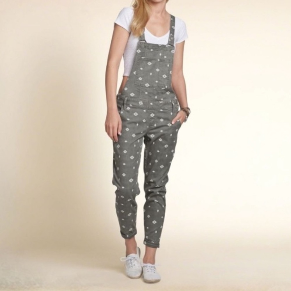 Hollister Aztec Boho Print Pattern Overalls